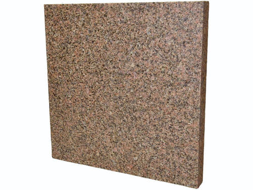 Granit naturalny – materiał o wyjątkowych właściwościach. Idealny jako materiał budowalny, przy wykończeniu domu czy mieszkania.